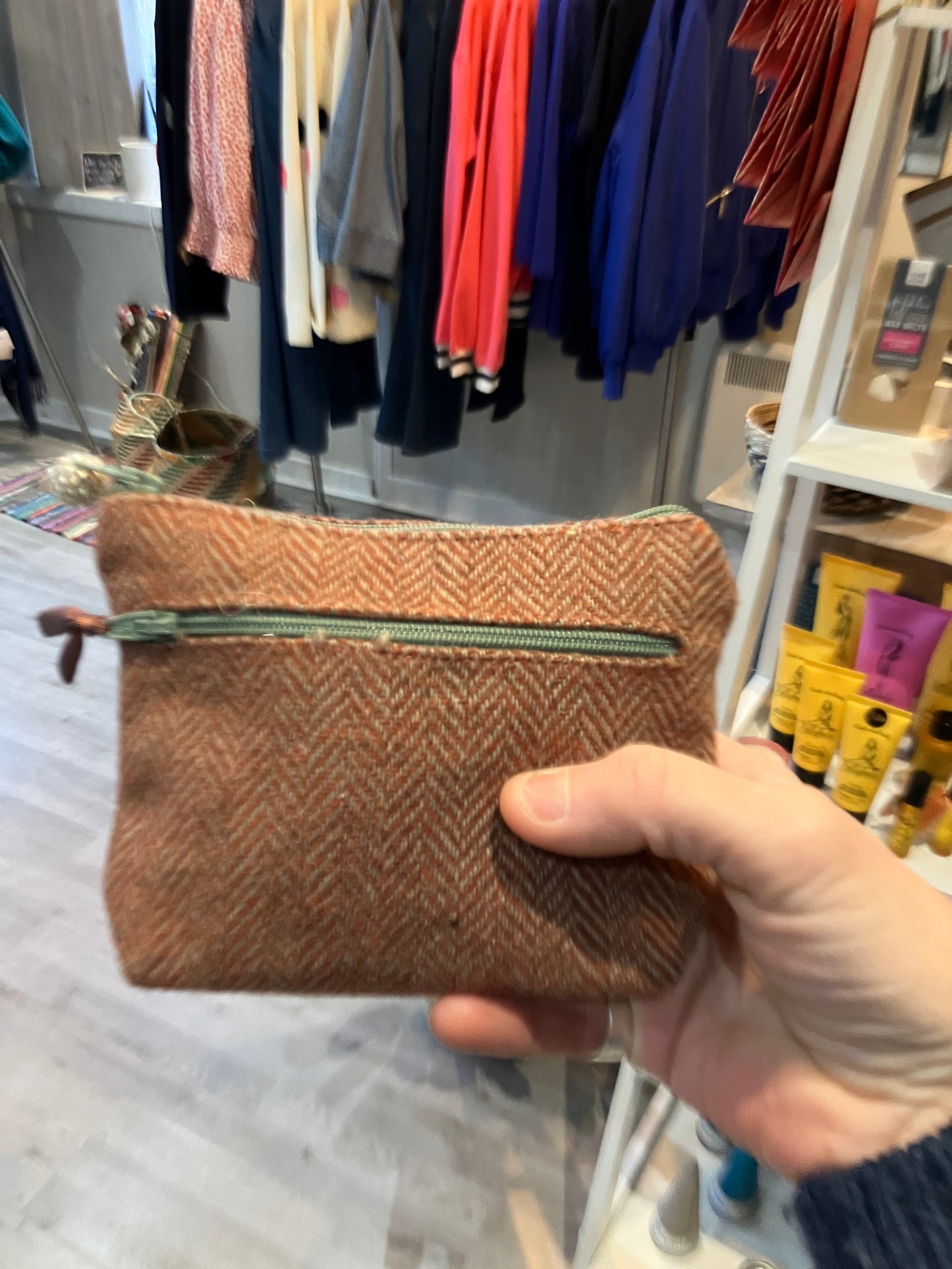 Lua 2 zip purse with herringbone pattern