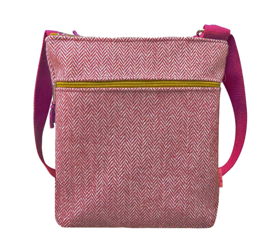 Lua messenger bag herringbone in plum - last one!