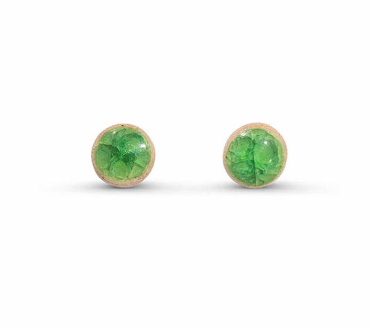 Stud round earrings in emerald green recycled glass