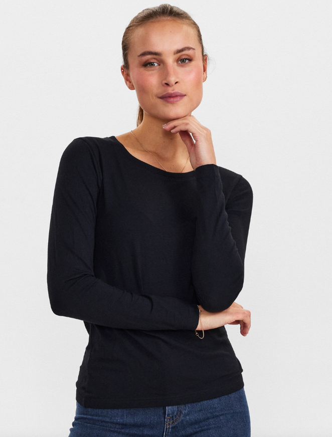 Numph Nukazumi long sleeved top in caviar black