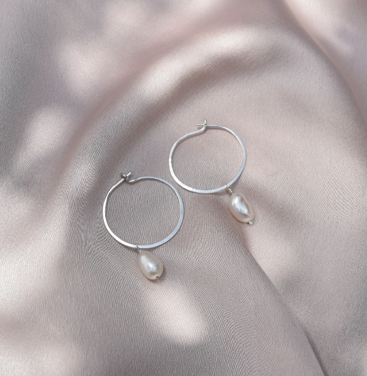 Muka silver pearly hoop earrings